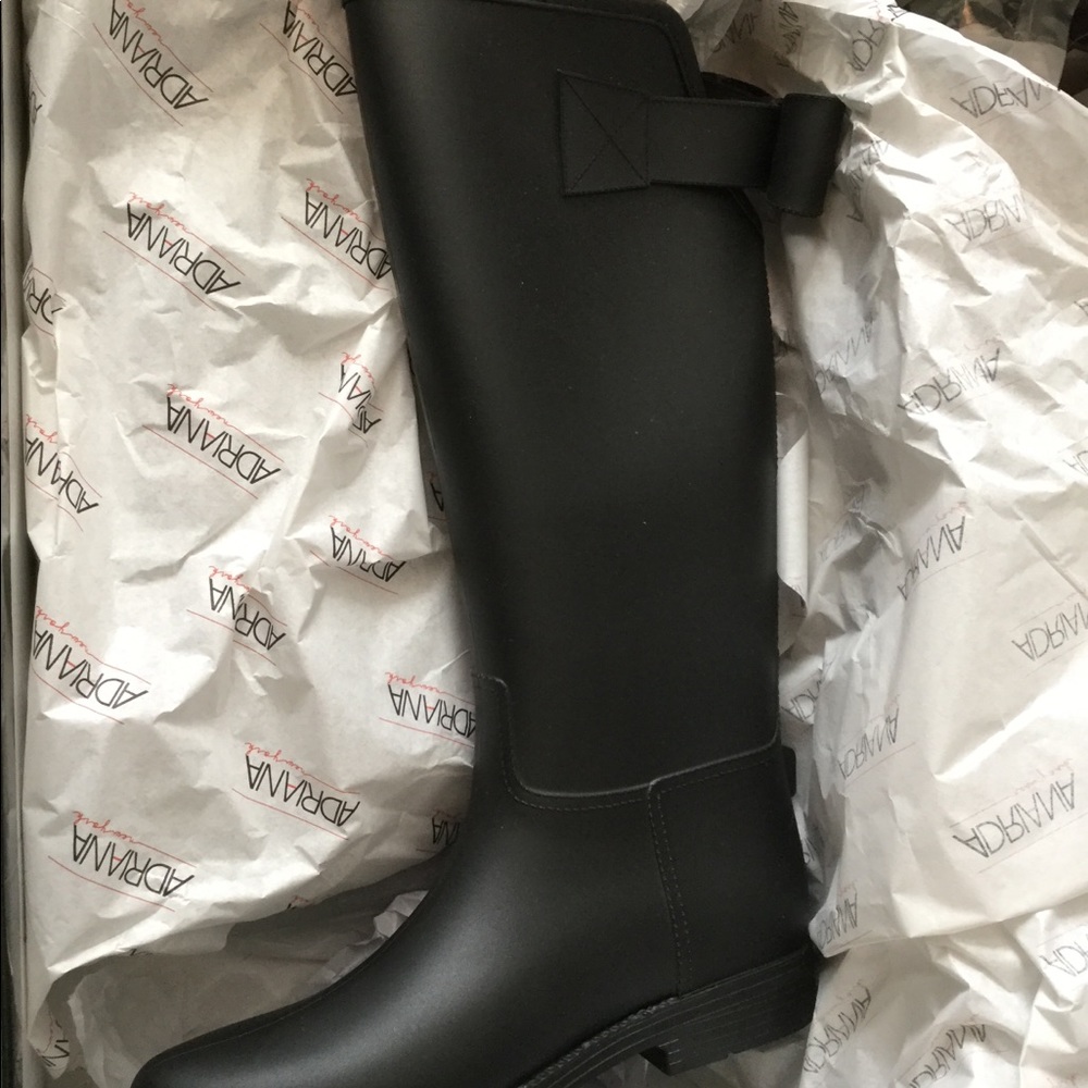 Adriana New York rain boots black size 7